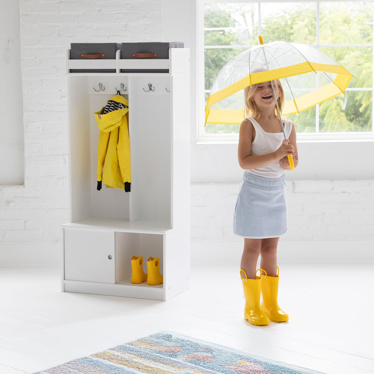 Locker with cubbies